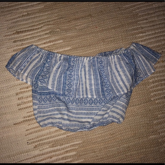 Crop top - Picture 1 of 1